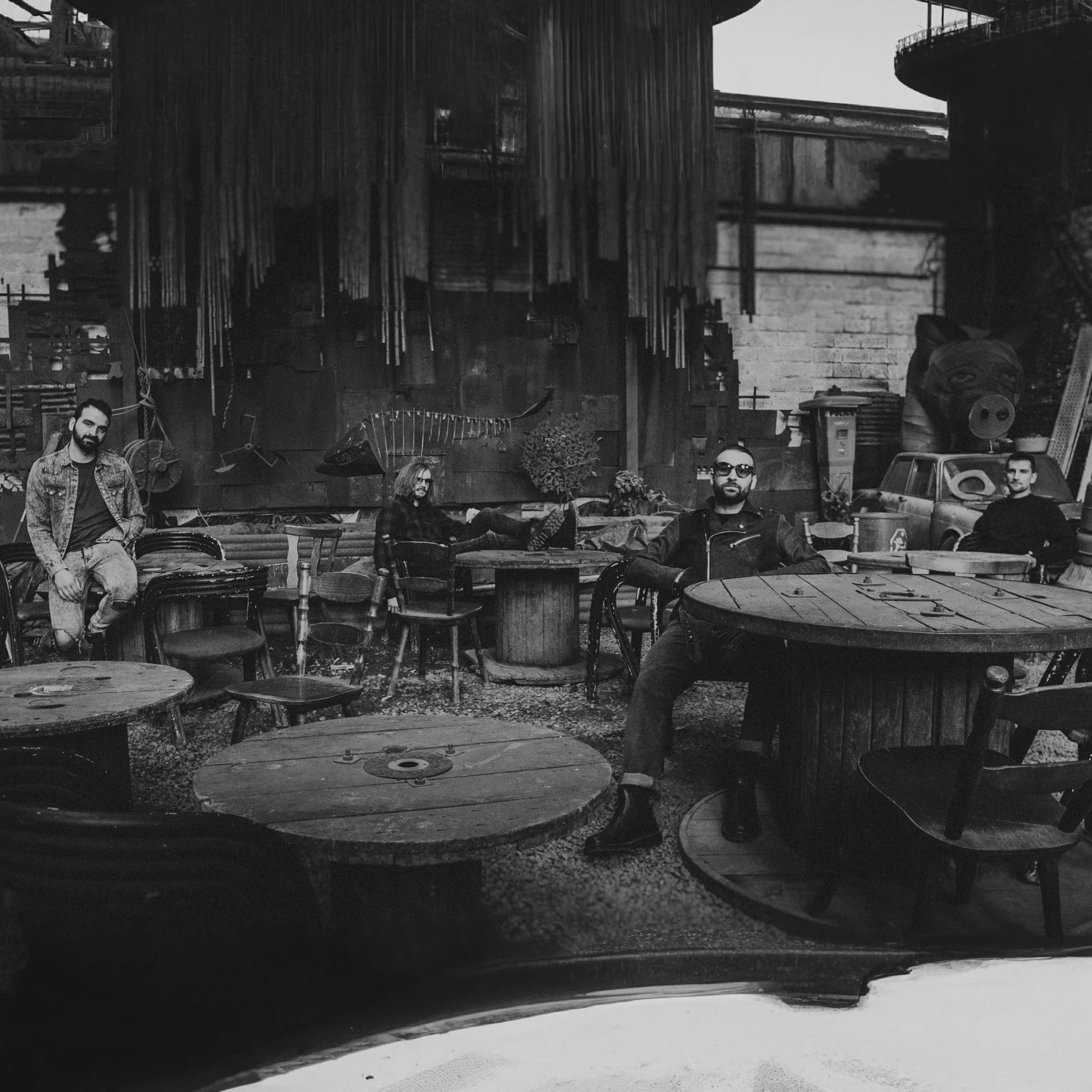 Dandyshoes background